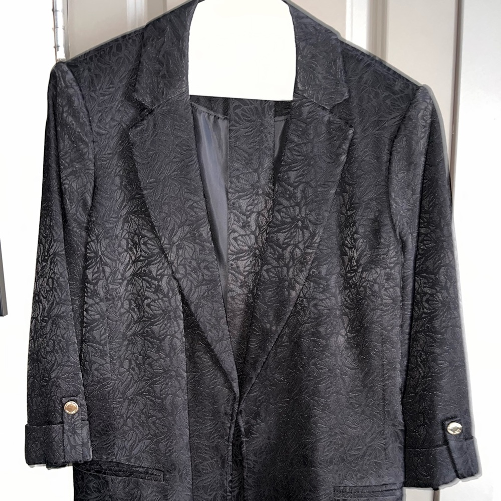Women’s Calvin Klein Black Embossed Blazer Set